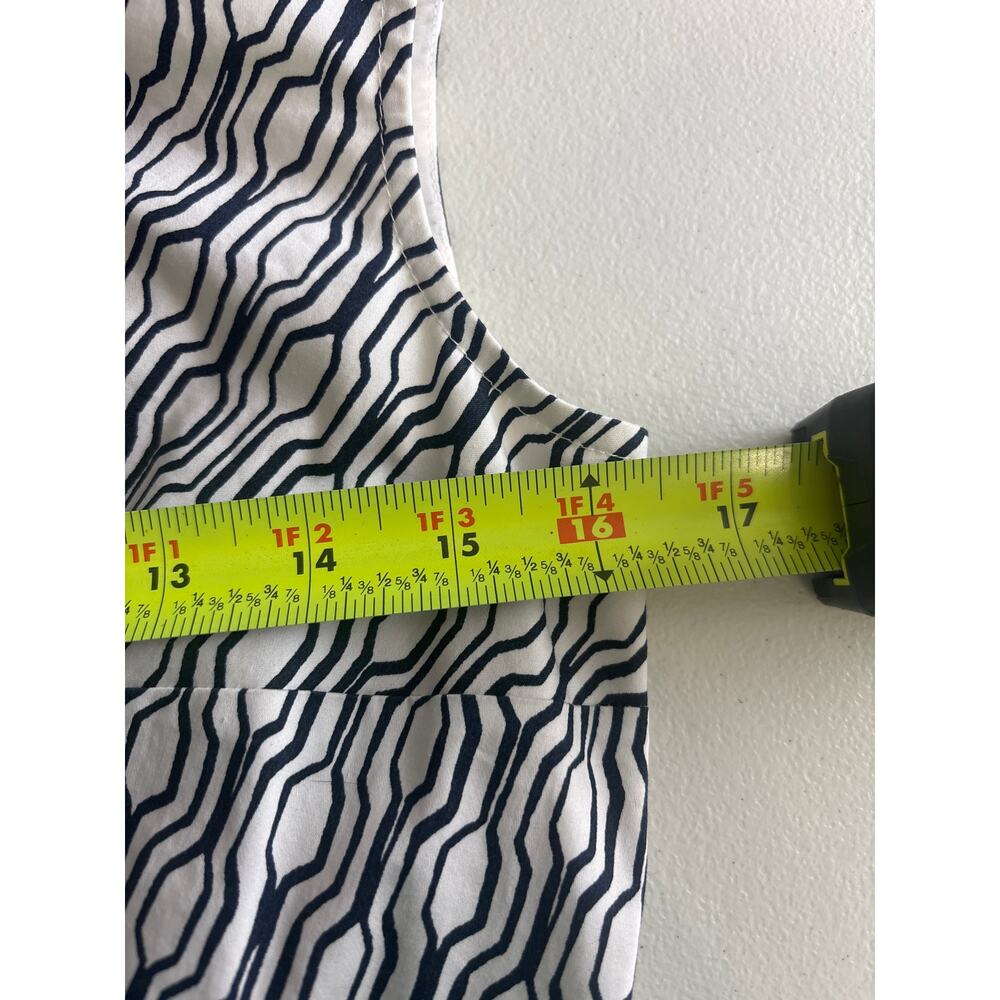 Ann Taylor Black and White Geometrical, Ruched Waist Sleeveless Dress Size 4 - Picture 10 of 11